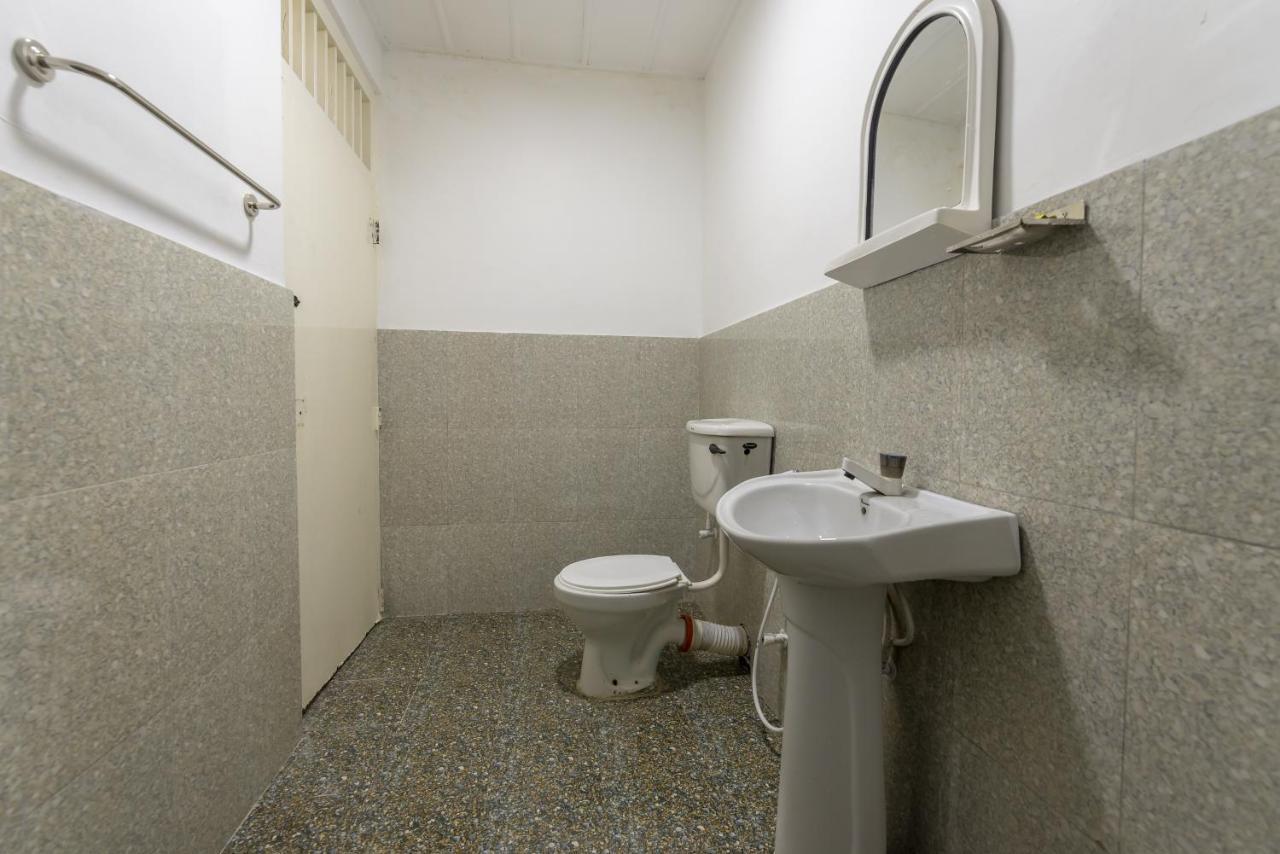 Oyo 102 Metro Marine Drive Hotel Kolombo Dış mekan fotoğraf