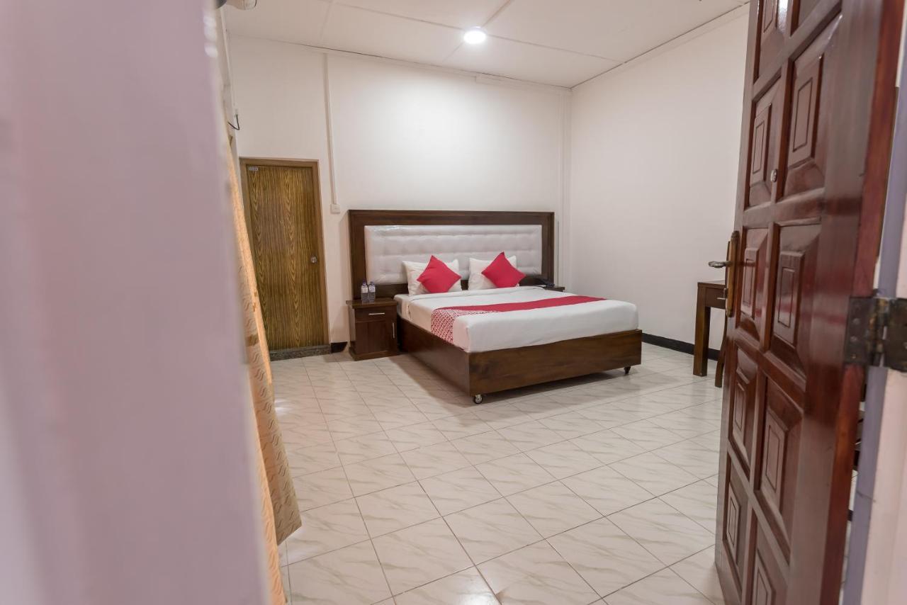 Oyo 102 Metro Marine Drive Hotel Kolombo Dış mekan fotoğraf